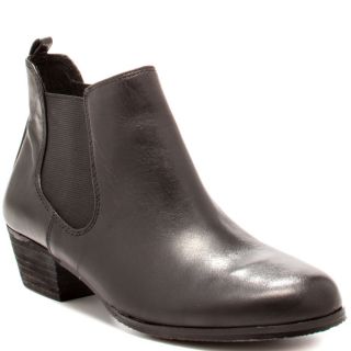Vince Camutos Black Muse   Black Smooth Calf for 149.99