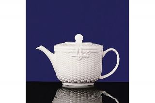 wedgwood nantucket basket teapot reg $ 200 00 sale $ 159 99 sale ends
