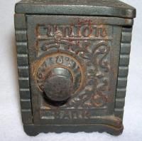 Antique Kenton Cast Iron Union Safe Still Bank