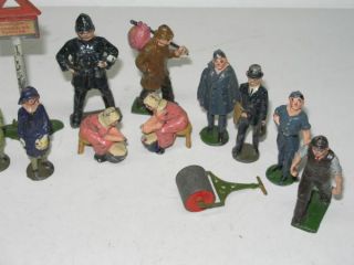 15 Vintage Britains and J Hill Lead Figures and Accessories