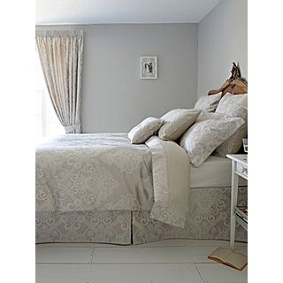 Christy Serenity bed linen in linen   