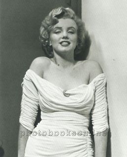 Marilyn Monroe Postcards Note Folder Lot of 4