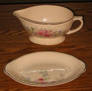 Taylor Smith TST Pink Floral Spray Gravy Boat Relish