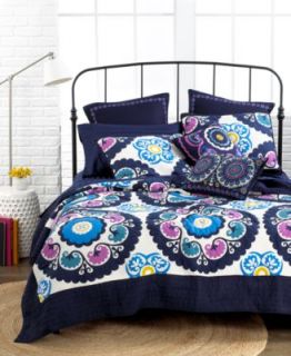 Nostalgia Home Bedding, Akala Queen Quilt   Quilts & Bedspreads   Bed