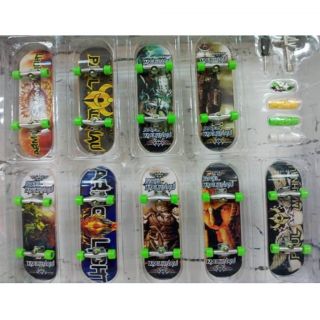 Finger Skateboard Movement Pack of 9 and Extra Wheels Bike Toy