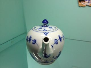 Copenhagen Blue Fluted Plain Tea Pot Shape 1 258 Height 5 1 2