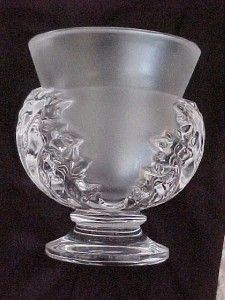 Lalique Frosted Art Glass Vase Acanthus Leaf Design Excellent