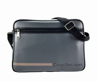 Calvin Klein Jeans Unisex Umhaengetasche Voyager A4 Schultasche