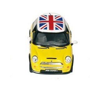 Modellauto 1:28 Mini Cooper S gelb mit Flagge Union Jack [Spielzeug