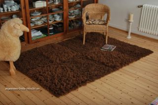 Flokati Teppich Farbe braun, seltenes Muster