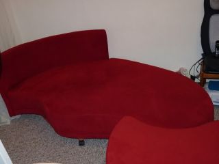 Das Sofa steht zum Abholen in 30657 Hannover bereit.