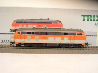Trix H0 22234 Diesellok BR 218 143 6 DB orange/grau, DSS     J64