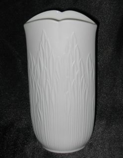 AK Kaiser Vase Bisquit Porzellan Op Art Gräser M.Frey Höhe 20 cm F12