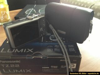 Panasonic LUMIX DMC TZ22 14.1 MP Digitalkamera   Silber