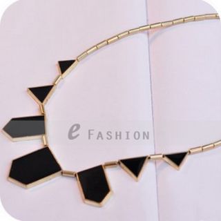 Halskette Polygon Dreieck Style Damen Kette lady necklace NEU 101 0524