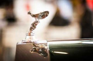 Leinwand Bild Rolls Royce RR Kühlerfigur Spirit of Ecstasy Luxus Gold