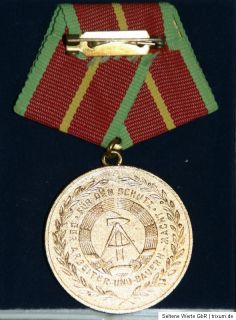 DDR Orden   Für hervorragende Verdienste Grenztruppen der DDR in Gold