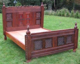Sehr schön selten, Einmalige und Antike orientalische Doppelbett aus