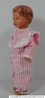 Weitere antike Puppen finden Sie in anderen Auktionen in unserem Shop.