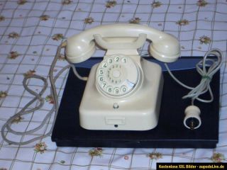 Altes Bakelit Post Telefon W 49 mit Wählscheibe und Erdtaste. HAGENUK