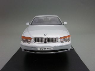 BMW 745i 745 i silber 1:18 Welly Collection Series Modellauto