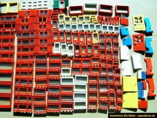 Lego Zubehör Fenster , Türen und Zäune 209 Teile