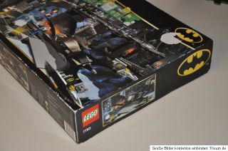 LEGO Batman 7783   The Batcave The Penguin and Mr. Freezes Invasion