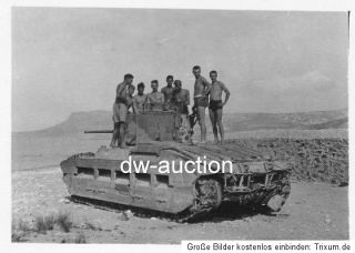 Kreta , erbeuteter englischer Panzer Tank mit Kennung