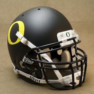OREGON DUCKS 2009 CURRENT FLAT BLACK Football Helmet