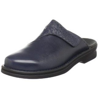  Clarks Womens Patty Morocco Clog,Navy Leather,7 M US Shoes