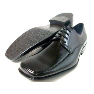 square toe shoes Shoes