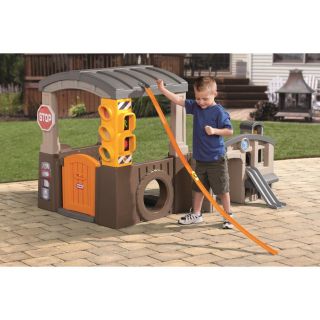 Little Tikes Race n Re Fuel Pit Stop Playhouse Today $173.32