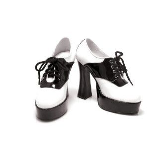saddle shoes: Shoes
