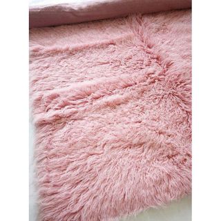Alexa Standard Pink Flokati New Zealand Wool Shag Rug (5 x 7