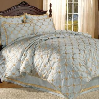 Blue Villa Nova Queen size 4 piece Comforter Set