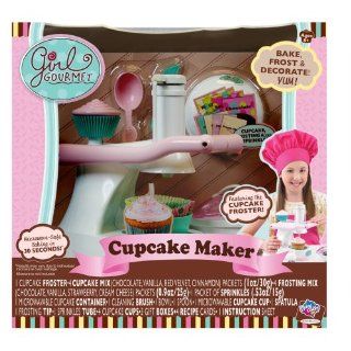 Jakks Pacific Girl Gourmet Cupcake Maker: Toys & Games