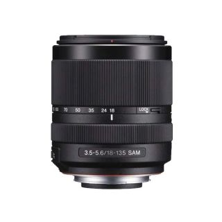 SONY Objectif 18 135 mm F3,5 5,6 SAM   Prise de main et équilibre