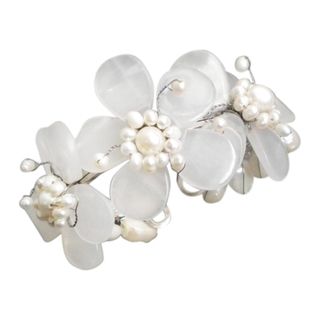 Triple Clear Quartz Flower and White Pearl Cuff (5 15 mm) (Thailand